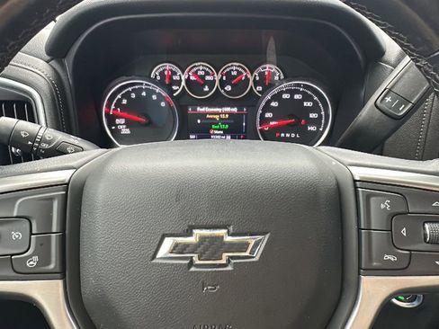 Used 2021 Chevrolet Silverado 1500 LT image 18