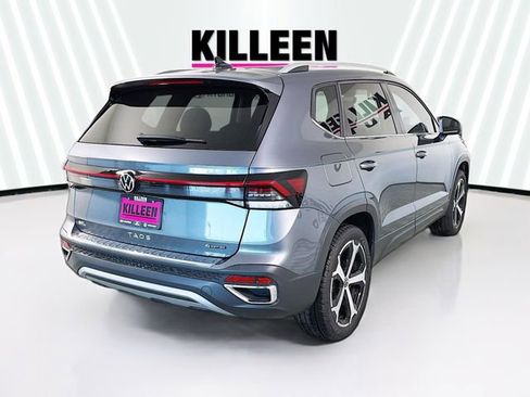 Used 2025 Volkswagen Taos SEL image 7