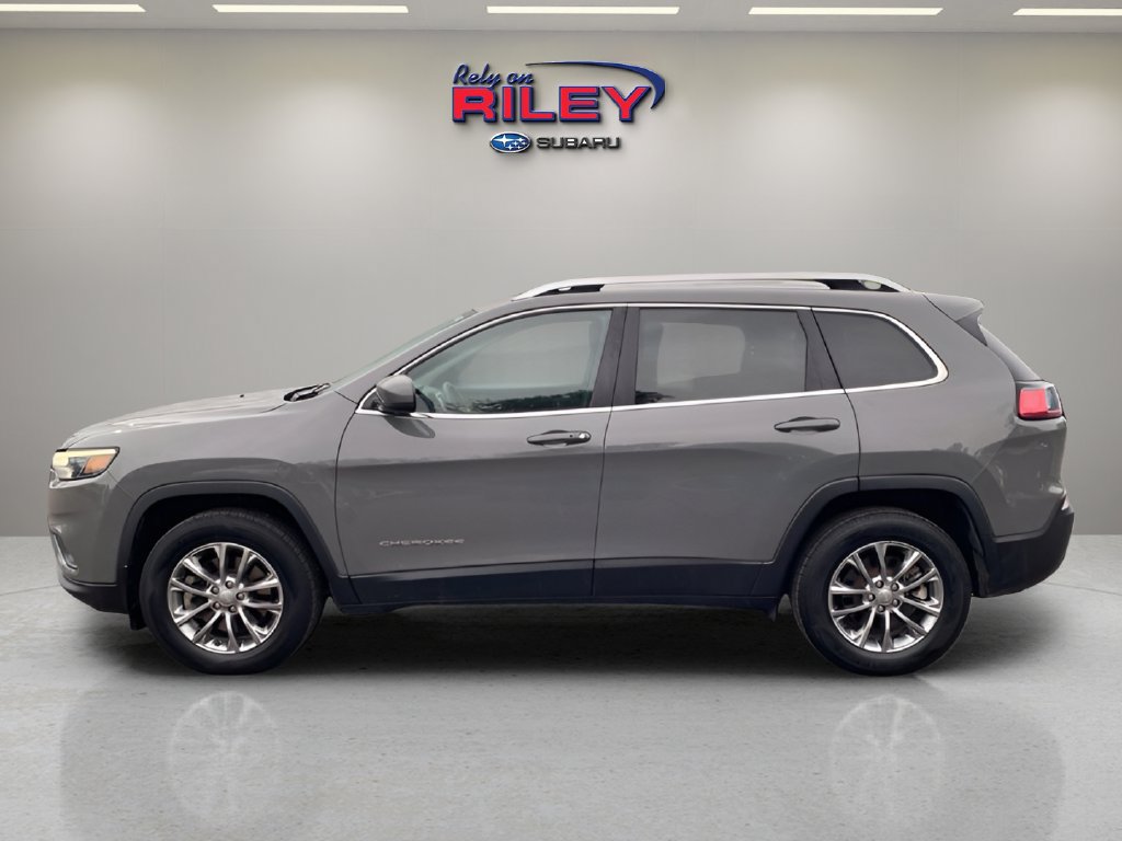 Used 2021 Jeep Cherokee Latitude Lux AWD/4WD image 2
