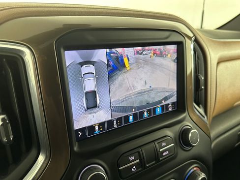 Used 2022 Chevrolet Silverado 3500 High Country w/ Snow Plow Prep/Camper Package image 21