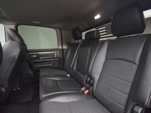Used 2018 RAM 2500 Big Horn w/ Sport Appearance Group AWD/4WD image 25
