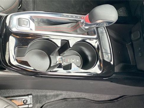 Used 2024 Chevrolet Trax RS w/ Sunroof Package image 14