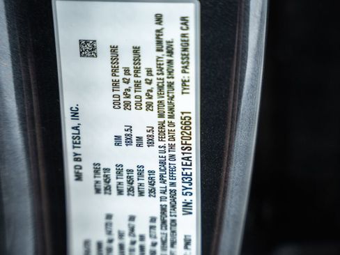 Used 2025 Tesla Model 3 Long Range RWD image 37