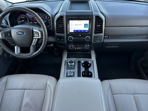 Used 2020 Ford Expedition XLT w/ Equipment Group 202A image 13