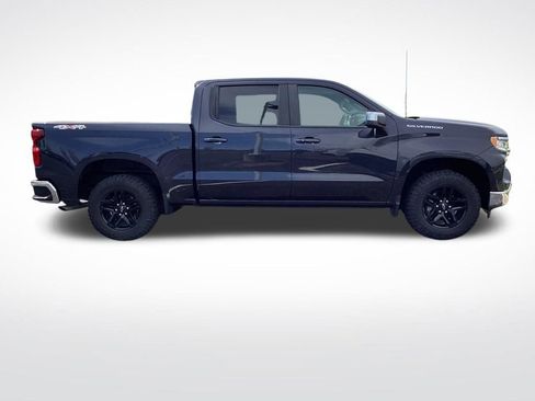 Used 2024 Chevrolet Silverado 1500 LT AWD/4WD image 12