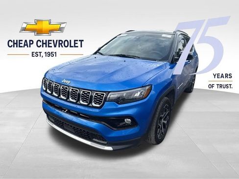 Used 2024 Jeep Compass Limited AWD/4WD image 2