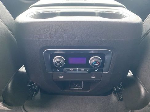 Used 2022 Chevrolet Tahoe LT w/ Luxury Package image 24