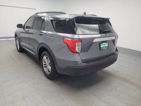 Used 2022 Ford Explorer XLT image 5
