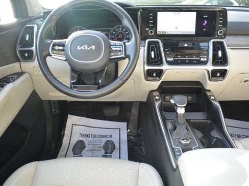 Used 2022 Kia Sorento X-Line EX AWD/4WD image 3