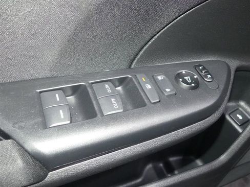 Used 2019 Honda Civic EX image 19