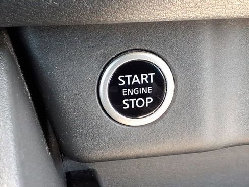 Used 2021 Nissan Rogue SV AWD/4WD image 26