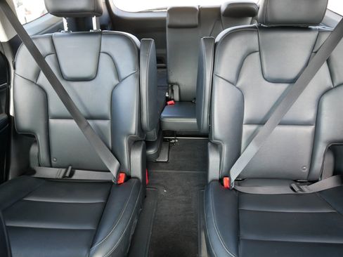 Certified 2025 Kia Telluride S image 13