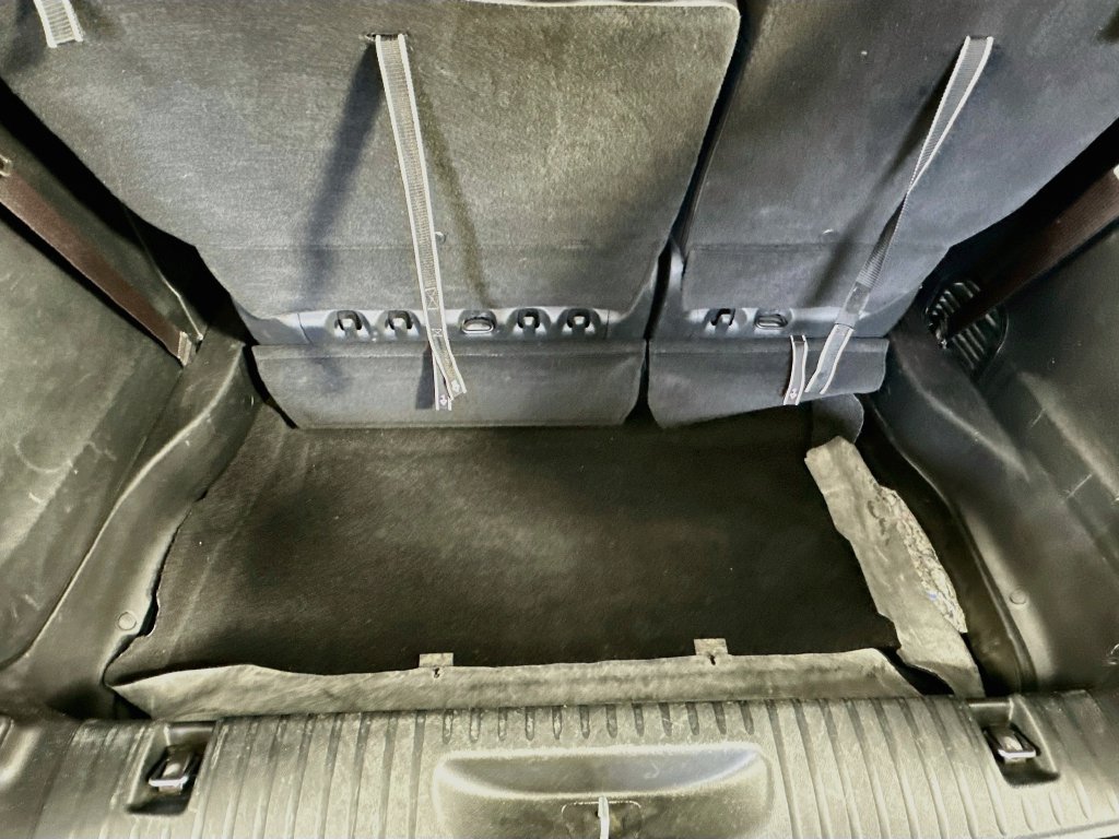 Certified 2025 Chrysler Pacifica Limited FWD image 36