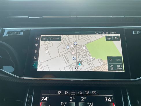 Used 2022 Audi RS Q8 4.0T image 28