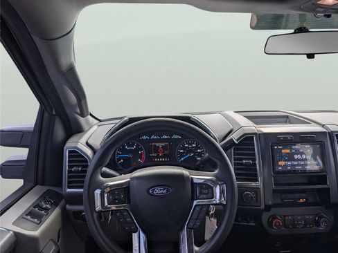 Used 2018 Ford F250 XLT AWD/4WD image 25