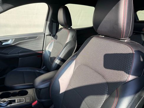 Used 2025 Ford Escape ST-Line FWD image 21