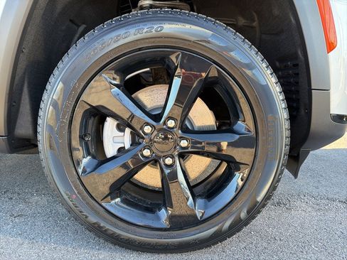 New 2025 Jeep Grand Cherokee L Limited image 13