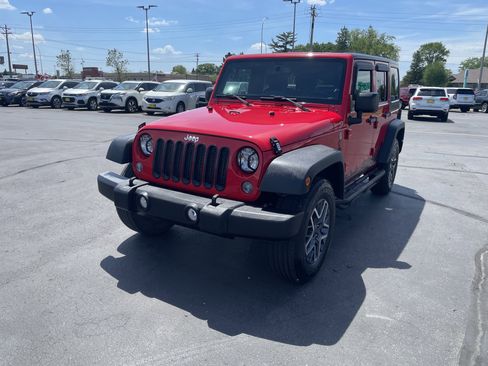Used 2016 Jeep Wrangler Unlimited Sport w/ Quick Order Package 24S AWD/4WD image 4