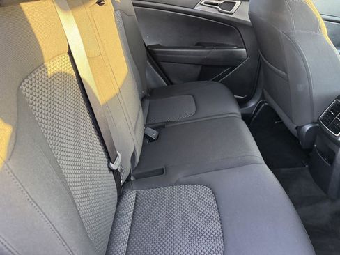 Used 2024 Kia Sportage LX image 10