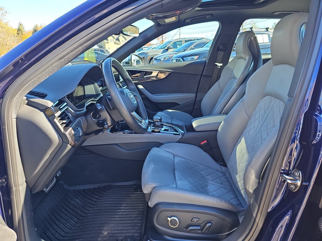 Used 2024 Audi S4 Premium Plus w/ Premium Plus Package AWD/4WD image 10