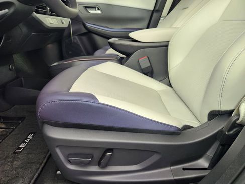 New 2026 Nissan Leaf SV+ w/ Floor Mat Package (SV+) FWD image 11
