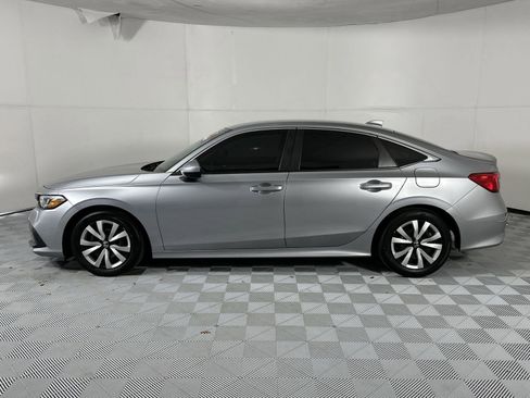 Used 2023 Honda Civic LX image 5