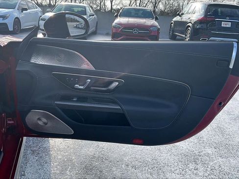 Used 2023 Mercedes-Benz SL 63 AMG 4MATIC image 21