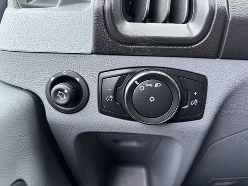 Used 2018 Ford Transit 250 148 Medium Roof image 20