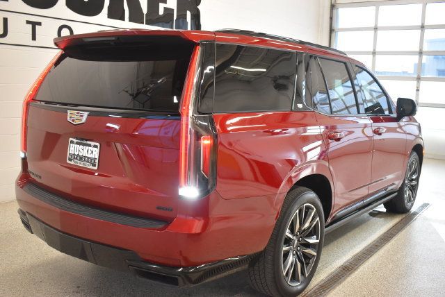 Used 2022 Cadillac Escalade Sport Platinum AWD/4WD image 4
