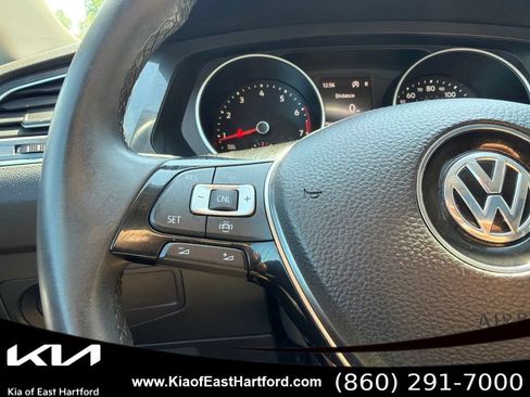 Used 2020 Volkswagen Tiguan SE FWD image 32