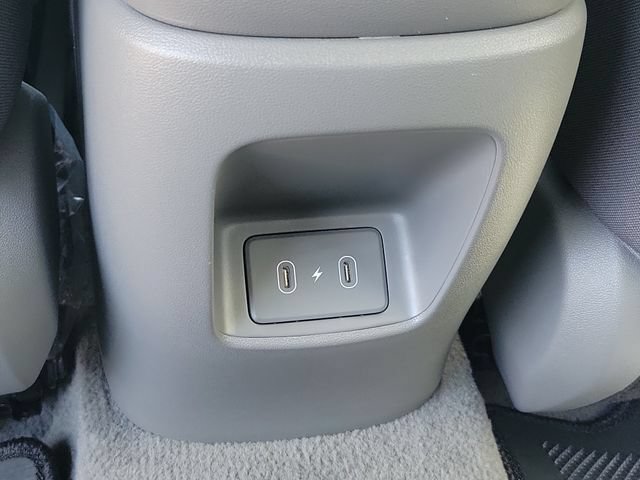 Certified 2025 Hyundai Elantra SEL FWD image 24