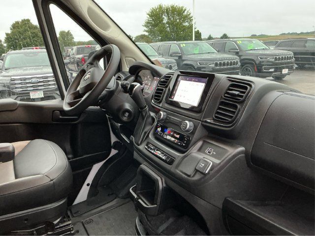 Used 2026 RAM ProMaster 2500 w/ Convenience Group FWD image 22