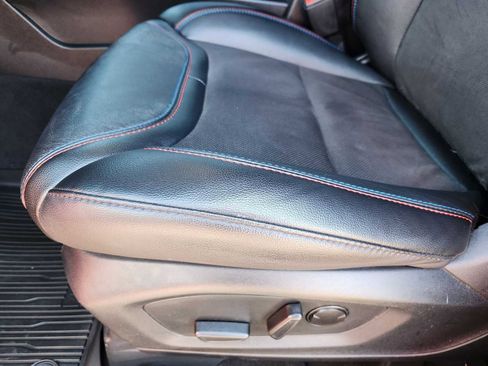 Used 2024 Ford Explorer ST w/ Equipment Group 401A image 8