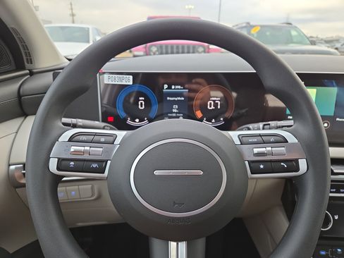 New 2026 Hyundai Tucson SEL FWD image 9