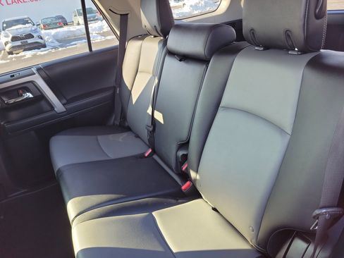 Used 2021 Toyota 4Runner SR5 Premium image 11