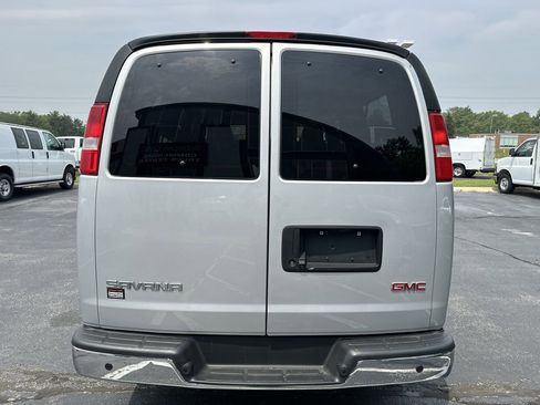 Used 2017 GMC Savana 2500 LT w/ LT Preferred Equipment Group image 24