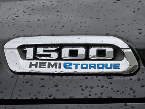 Used 2022 RAM 1500 Laramie AWD/4WD image 37