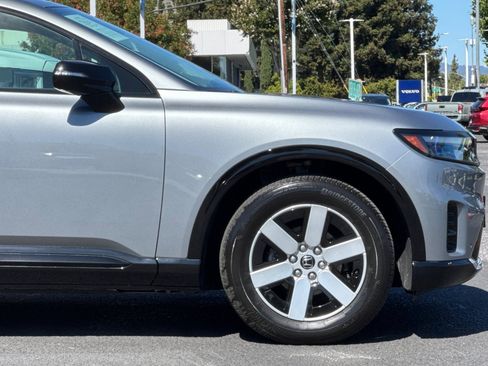 Used 2024 Honda Prologue Touring image 36