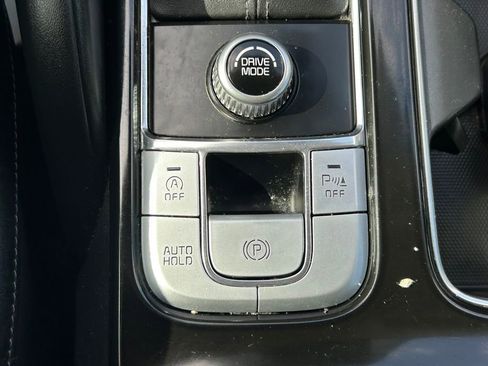 Used 2021 Kia Telluride LX image 28