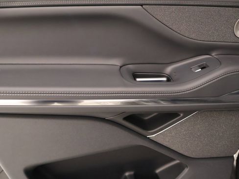 New 2025 Lincoln Navigator L Reserve AWD/4WD image 18