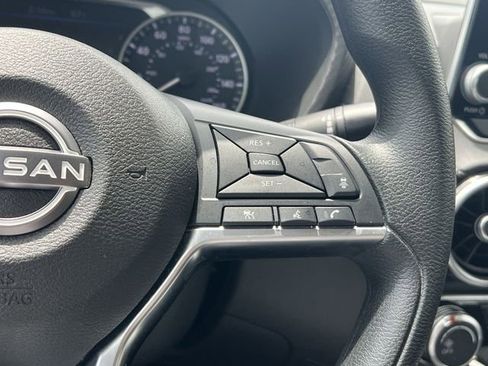 Used 2025 Nissan Sentra SV FWD image 26