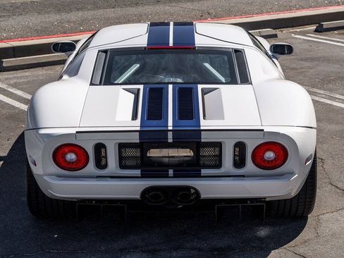 Used 2005 Ford GT image 5