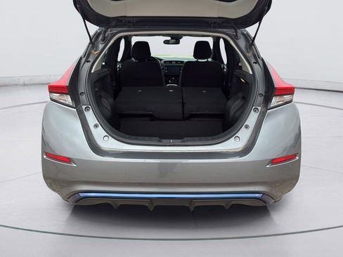 Used 2020 Nissan Leaf SV w/ SV Technology Package FWD image 37