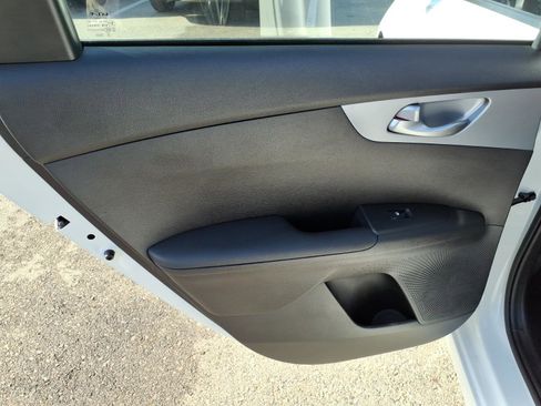 Used 2023 Kia Forte LXS FWD image 12