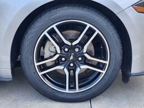 Used 2020 Ford Mustang Premium image 10