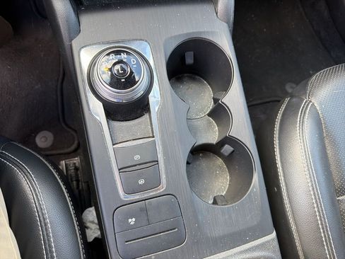 Used 2020 Ford Escape SE Sport image 23