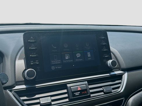 Used 2021 Honda Accord LX image 12