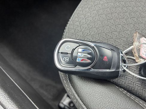 Used 2025 Buick Encore GX Preferred image 23