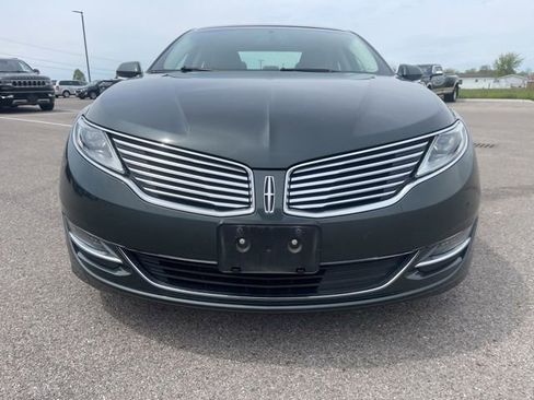 Used 2016 Lincoln MKZ FWD image 9