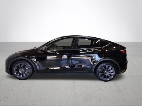Used 2023 Tesla Model Y Long Range AWD/4WD image 9